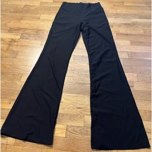 Old Navy Power Soft Go Dry High Waist Flare Leggings